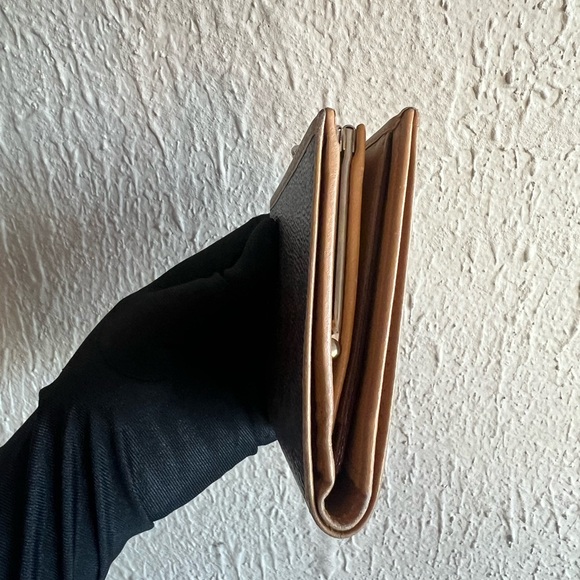 Celine Bifold Wallet - Picture 4 of 8